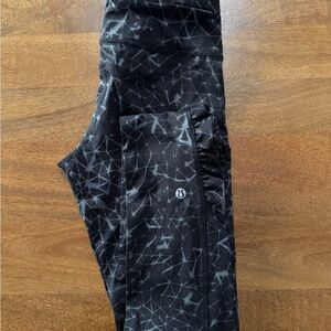Lululemon Athletica Black and Gray Patterned Leggings